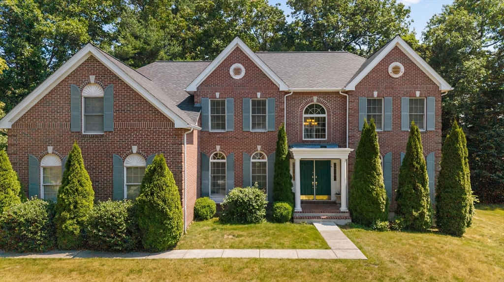 10 Hemingway St, Shrewsbury, Massachusetts, 4 Bedrooms Bedrooms, 9 Rooms Rooms,3.5 BathroomsBathrooms,Residential,For Sale,Hemingway St,73548836