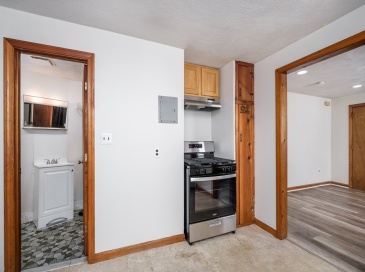 441 Ferry St, Everett, Massachusetts, 3 Rooms Rooms,1 BathroomBathrooms,Residential Lease,For Rent,Ferry St,73548859