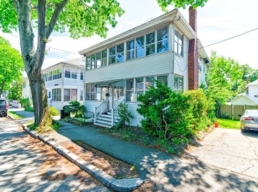 135 Safford St, Quincy, Massachusetts, 3 Bedrooms Bedrooms, 6 Rooms Rooms,2 BathroomsBathrooms,Residential Lease,For Rent,Safford St,73548861