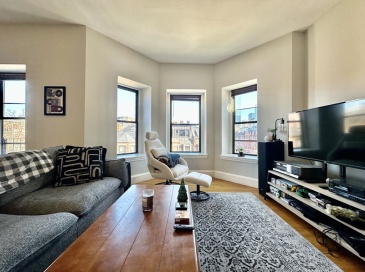 34 Gloucester, Boston, Massachusetts, 1 Bedroom Bedrooms, 4 Rooms Rooms,1 BathroomBathrooms,Residential Lease,For Rent,Gloucester,73548879