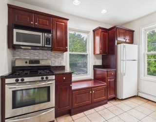 32 Sciarappa St, Cambridge, Massachusetts, 2 Bedrooms Bedrooms, 4 Rooms Rooms,2 BathroomsBathrooms,Residential Lease,For Rent,Sciarappa St,73548898