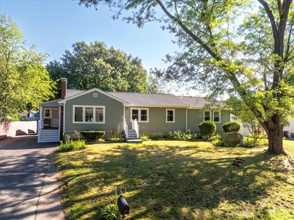 23 Taunton Street, Bellingham, Massachusetts, 4 Bedrooms Bedrooms, 6 Rooms Rooms,2.5 BathroomsBathrooms,Residential,For Sale,Taunton Street,73547252