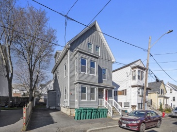 7 Ward St., Lynn, Massachusetts, 5 Bedrooms Bedrooms, 11 Rooms Rooms,3 BathroomsBathrooms,Residential Income,For Sale,Ward St.,73549163