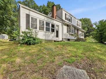28 Spring Rd, Westborough, Massachusetts, 4 Bedrooms Bedrooms, 6 Rooms Rooms,2 BathroomsBathrooms,Residential,For Sale,Spring Rd,73548825