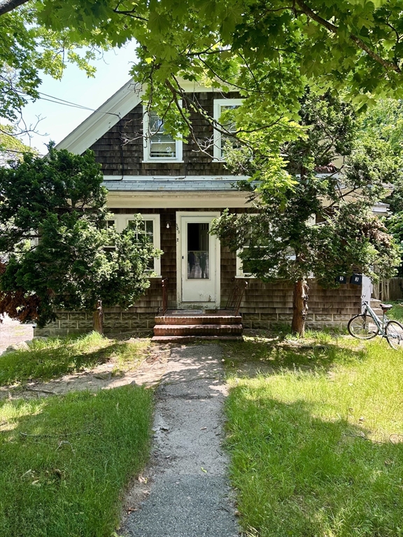 355 Palmer Avenue, Falmouth, Massachusetts, 6 Bedrooms Bedrooms, 12 Rooms Rooms,3 BathroomsBathrooms,Residential Income,For Sale,Palmer Avenue,73548816