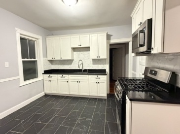 36 Mount Ida Rd, Boston, Massachusetts, 3 Bedrooms Bedrooms, 6 Rooms Rooms,1 BathroomBathrooms,Residential Lease,For Rent,Mount Ida Rd,73549073