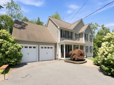 524 Lindsey St, Attleboro, Massachusetts, 4 Bedrooms Bedrooms, 8 Rooms Rooms,2.5 BathroomsBathrooms,Residential,For Sale,Lindsey St,73548827
