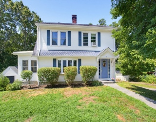 71 Circuit Rd, Dedham, Massachusetts, 4 Bedrooms Bedrooms, 7 Rooms Rooms,2 BathroomsBathrooms,Residential,For Sale,Circuit Rd,73548843