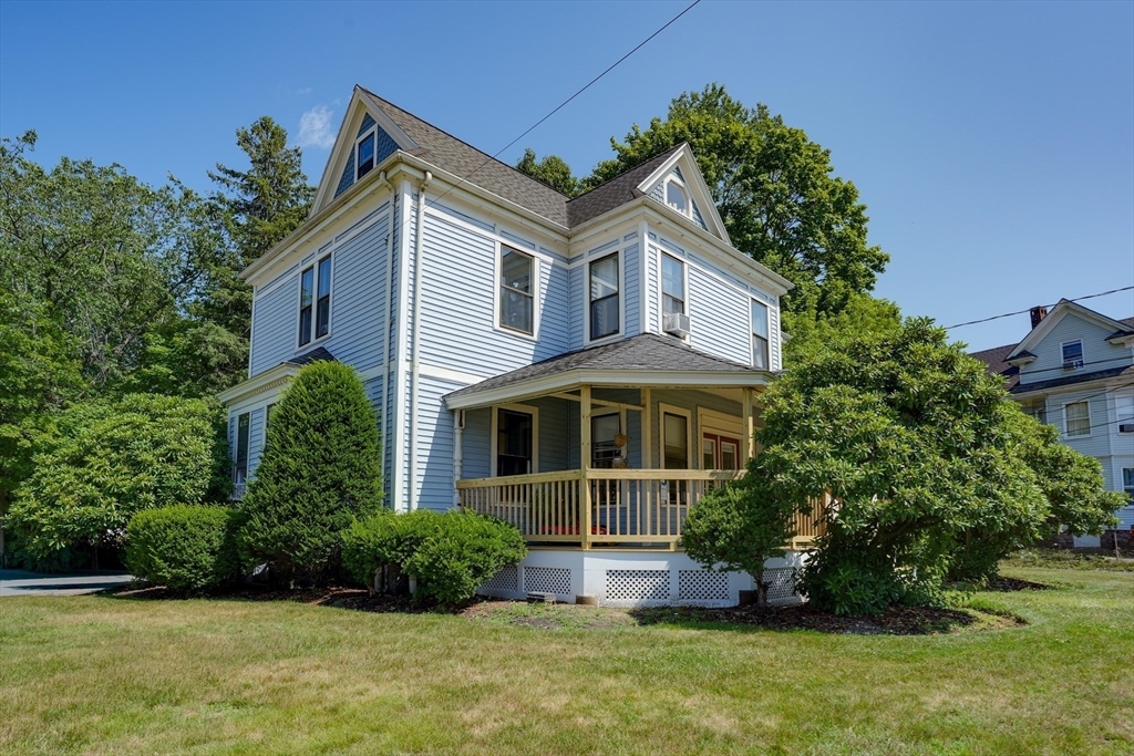 308 Hollis St, Framingham, Massachusetts, 7 Bedrooms Bedrooms, 16 Rooms Rooms,4 BathroomsBathrooms,Residential Income,For Sale,Hollis St,73548847