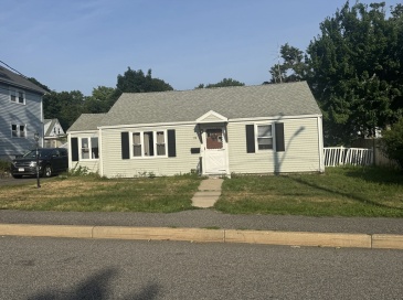 78 French Ave, Braintree, Massachusetts, 2 Bedrooms Bedrooms, 5 Rooms Rooms,1 BathroomBathrooms,Residential,For Sale,French Ave,73549090 78 French Ave, Braintree, Massachusetts, 2 Bedrooms Bedrooms, 5 Rooms Rooms,1 BathroomBathrooms,Residential,For Sale,French Ave,73549090