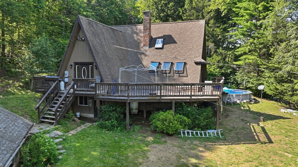143 River Rd, Middlefield, Massachusetts, 3 Bedrooms Bedrooms, 7 Rooms Rooms,3 BathroomsBathrooms,Residential,For Sale,River Rd,73548849