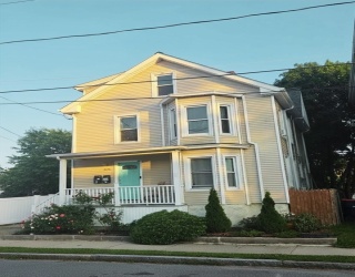 300 Maxfield, New Bedford, Massachusetts, 5 Bedrooms Bedrooms, 9 Rooms Rooms,2 BathroomsBathrooms,Residential Income,For Sale,Maxfield,73548925