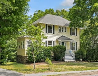 286 Porter Street, Melrose, Massachusetts, 4 Bedrooms Bedrooms, 12 Rooms Rooms,4 BathroomsBathrooms,Residential,For Sale,Porter Street,73549297