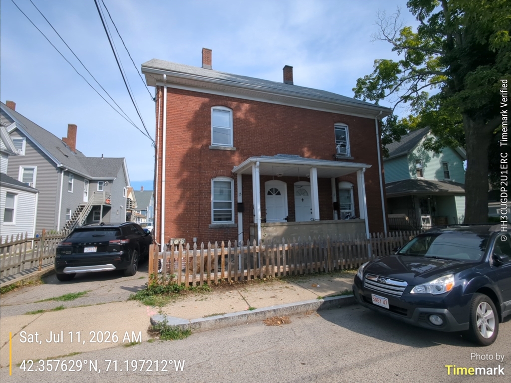 15 Middle, Newton, Massachusetts, 3 Bedrooms Bedrooms, 6 Rooms Rooms,1 BathroomBathrooms,Residential Lease,For Rent,Middle,73549319