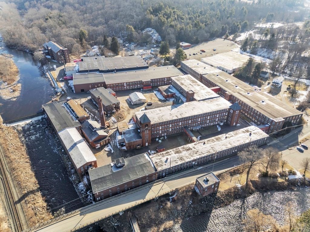 85 South St, Warren, Massachusetts, ,Commercial Sale,For Sale,South St,73486456