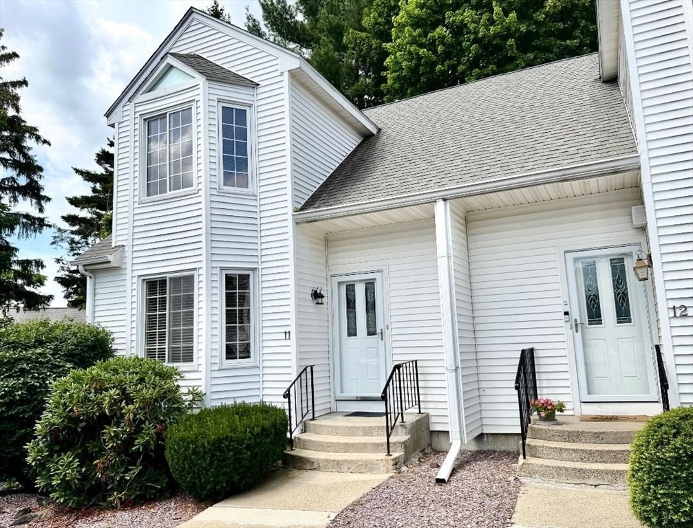 27 Church St, Weymouth, Massachusetts, 2 Bedrooms Bedrooms, 5 Rooms Rooms,1.5 BathroomsBathrooms,Residential,For Sale,Church St,73549334
