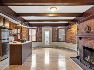 346 Beacon St, Boston, Massachusetts, 1 Bedroom Bedrooms, 3 Rooms Rooms,1 BathroomBathrooms,Residential Lease,For Rent,Beacon St,73549226