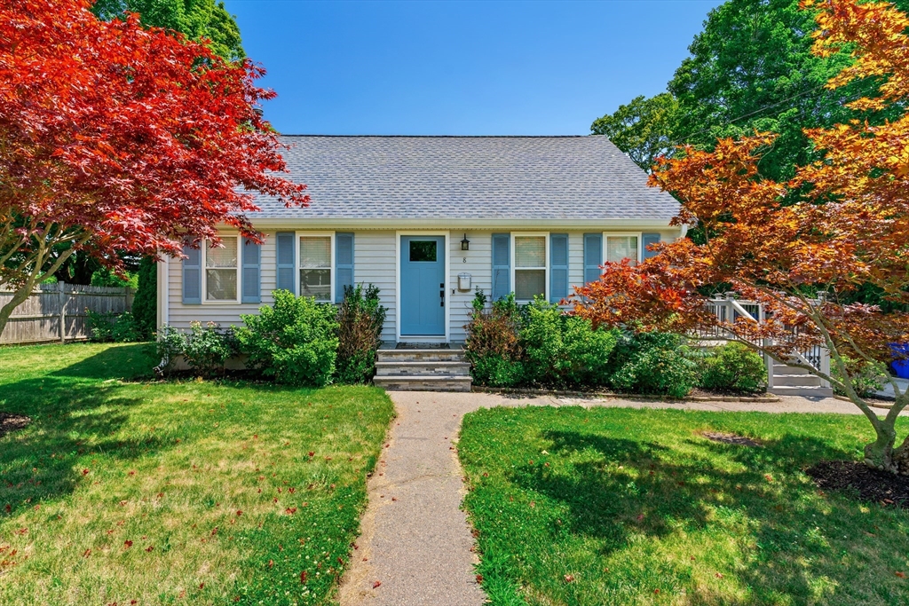 8 Gushee Ln, Taunton, Massachusetts, 3 Bedrooms Bedrooms, 6 Rooms Rooms,1.5 BathroomsBathrooms,Residential,For Sale,Gushee Ln,73549344