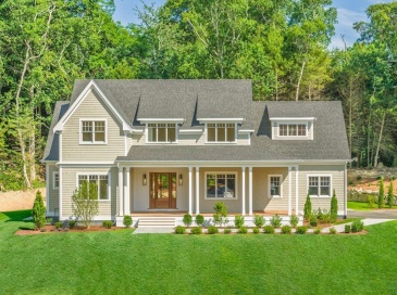 1 Mcsweeney Lane, Falmouth, Massachusetts, 4 Bedrooms Bedrooms, 10 Rooms Rooms,3.5 BathroomsBathrooms,Residential,For Sale,Mcsweeney Lane,73549367