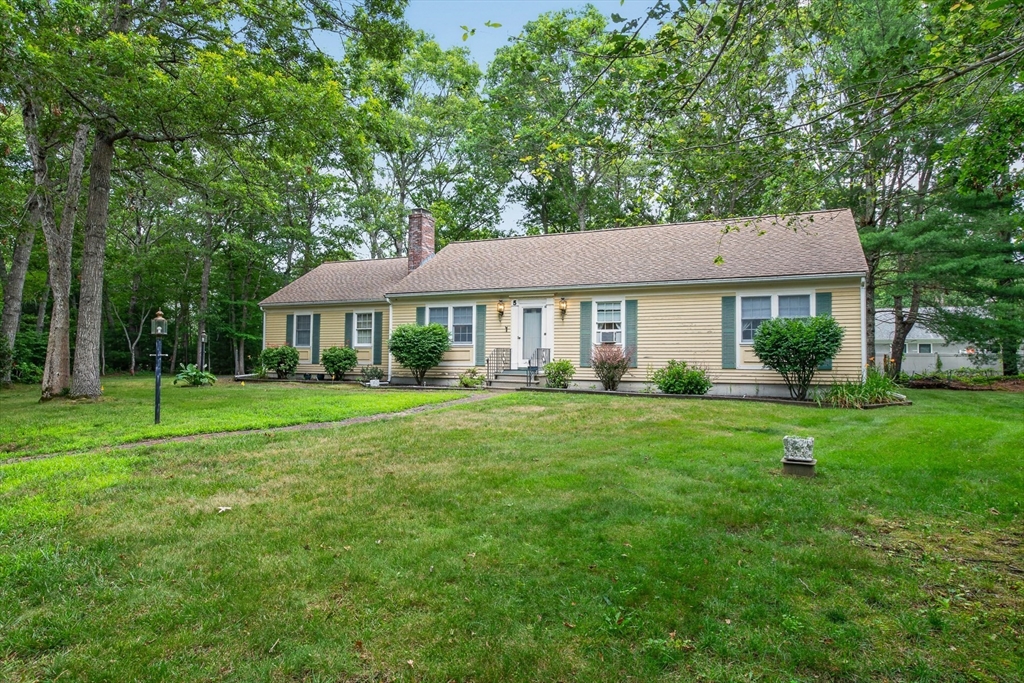 5 Greenview Cir, Sandwich, Massachusetts, 3 Bedrooms Bedrooms, 6 Rooms Rooms,2 BathroomsBathrooms,Residential,For Sale,Greenview Cir,73549366