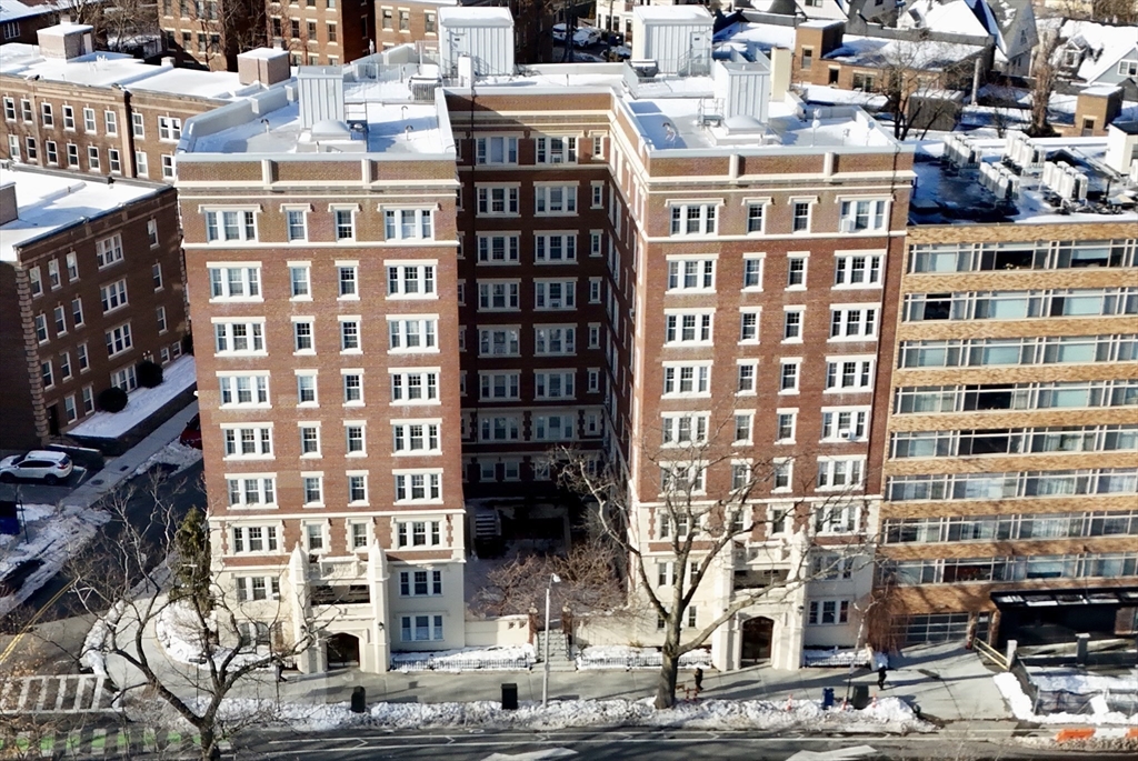1450-1454 Beacon Street, Brookline, Massachusetts, 2 Bedrooms Bedrooms, 5 Rooms Rooms,1 BathroomBathrooms,Residential Lease,For Rent,Beacon Street,73549164