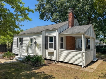 4 Wolfe St, Springfield, Massachusetts, 2 Bedrooms Bedrooms, 4 Rooms Rooms,1 BathroomBathrooms,Residential,For Sale,Wolfe St,73549172