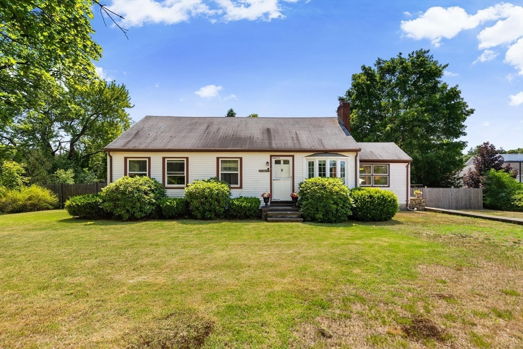 1569 Main St, Tewksbury, Massachusetts, 4 Bedrooms Bedrooms, 7 Rooms Rooms,2 BathroomsBathrooms,Residential,For Sale,Main St,73549229