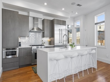 5 Mohawk St, Boston, Massachusetts, 2 Bedrooms Bedrooms, 5 Rooms Rooms,2 BathroomsBathrooms,Residential Lease,For Rent,Mohawk St,73549272