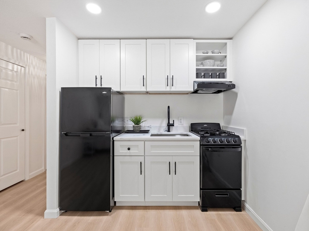 2 Greenbriar Dr, North Reading, Massachusetts, 1 Room Rooms,1 BathroomBathrooms,Residential,For Sale,Greenbriar Dr,73549280