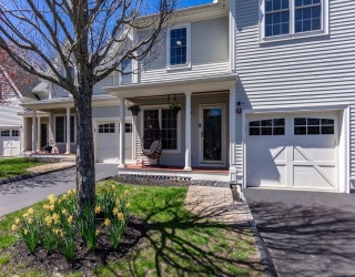 13 Junction Lane, Hamilton, Massachusetts, 3 Bedrooms Bedrooms, 6 Rooms Rooms,2.5 BathroomsBathrooms,Residential,For Sale,Junction Lane,73509946