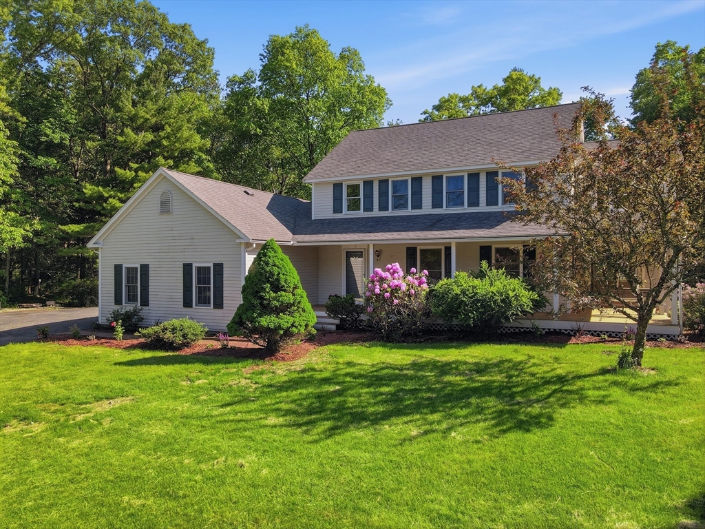 27 Greentree Lane, Newbury, Massachusetts, 4 Bedrooms Bedrooms, 9 Rooms Rooms,2.5 BathroomsBathrooms,Residential,For Sale,Greentree Lane,73530438