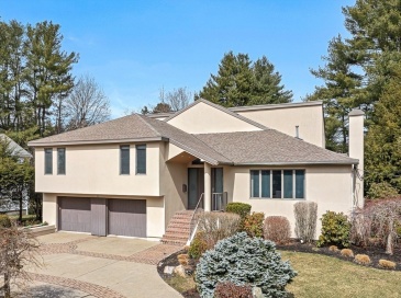 71 Farina Rd, Newton, Massachusetts, 5 Bedrooms Bedrooms, 11 Rooms Rooms,5 BathroomsBathrooms,Residential,For Sale,Farina Rd,73489367 71 Farina Rd, Newton, Massachusetts, 5 Bedrooms Bedrooms, 11 Rooms Rooms,5 BathroomsBathrooms,Residential,For Sale,Farina Rd,73489367