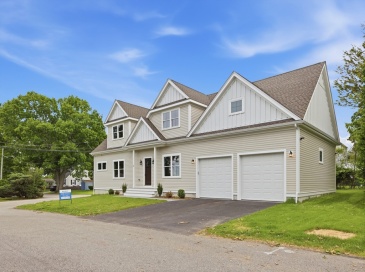 40 Ferncroft Rd, Braintree, Massachusetts, 3 Bedrooms Bedrooms, 7 Rooms Rooms,2.5 BathroomsBathrooms,Residential,For Sale,Ferncroft Rd,73530885