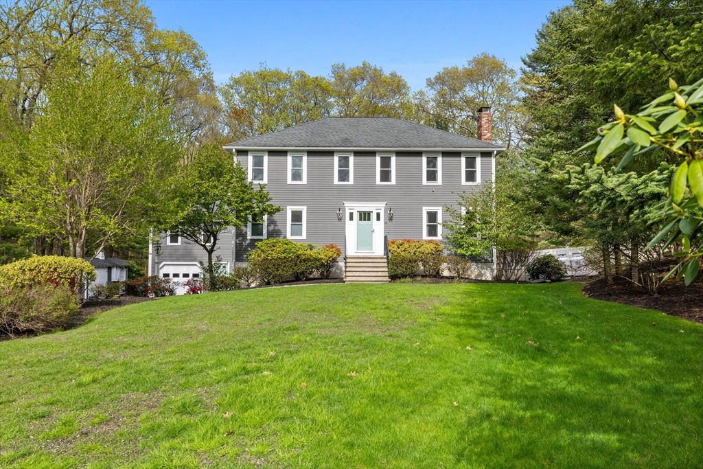 25 Towpath Dr, Wilmington, Massachusetts, 6 Bedrooms Bedrooms, 12 Rooms Rooms,4 BathroomsBathrooms,Residential,For Sale,Towpath Dr,73518988