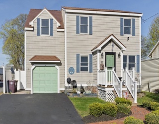 83 Wilson Ave, Weymouth, Massachusetts, 4 Bedrooms Bedrooms, 7 Rooms Rooms,2.5 BathroomsBathrooms,Residential,For Sale,Wilson Ave,73504618