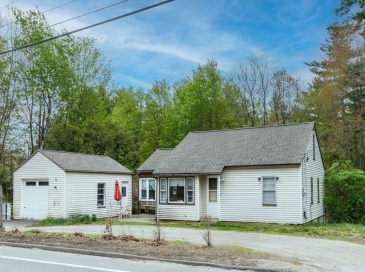 670 Massachusetts Avenue, Lunenburg, Massachusetts, 3 Bedrooms Bedrooms, 6 Rooms Rooms,1 BathroomBathrooms,Residential,For Sale,Massachusetts Avenue,73505582 670 Massachusetts Avenue, Lunenburg, Massachusetts, 3 Bedrooms Bedrooms, 6 Rooms Rooms,1 BathroomBathrooms,Residential,For Sale,Massachusetts Avenue,73505582