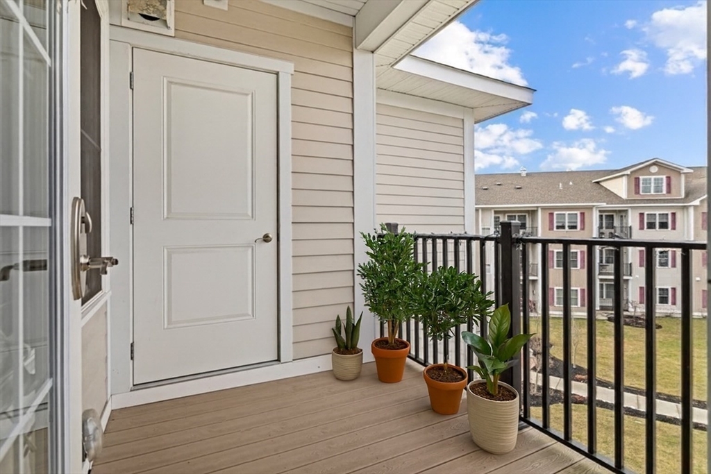 360 Andover St, Danvers, Massachusetts, 3 Bedrooms Bedrooms, 7 Rooms Rooms,2 BathroomsBathrooms,Residential,For Sale,Andover St,73516914