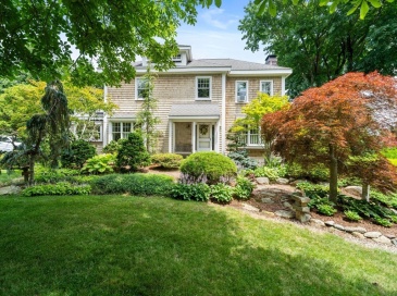 116 Sandwich Road, Plymouth, Massachusetts, 3 Bedrooms Bedrooms, 8 Rooms Rooms,2.5 BathroomsBathrooms,Residential,For Sale,Sandwich Road,73549186