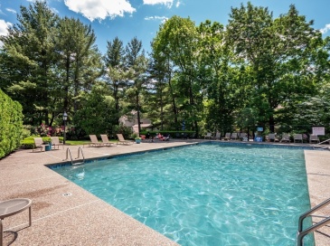 770 Salisbury St., Worcester, Massachusetts, 2 Bedrooms Bedrooms, 5 Rooms Rooms,2 BathroomsBathrooms,Residential,For Sale,Salisbury St.,73549377