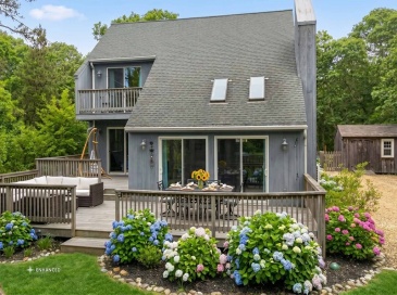 44 Prices Way, Edgartown, Massachusetts, 3 Bedrooms Bedrooms, 5 Rooms Rooms,2 BathroomsBathrooms,Residential,For Sale,Prices Way,73549401