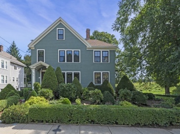 141-143 Oakley Road, Belmont, Massachusetts, 6 Bedrooms Bedrooms, 15 Rooms Rooms,3.5 BathroomsBathrooms,Residential Income,For Sale,Oakley Road,73549404