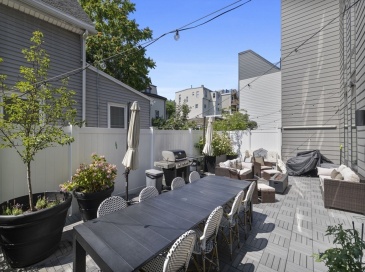 101 Condor St, Boston, Massachusetts, 2 Bedrooms Bedrooms, 4 Rooms Rooms,2 BathroomsBathrooms,Residential Lease,For Rent,Condor St,73549526