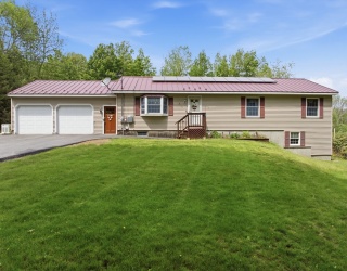812 Wauwinet Rd, Barre, Massachusetts, 3 Bedrooms Bedrooms, 8 Rooms Rooms,2 BathroomsBathrooms,Residential,For Sale,Wauwinet Rd,73523677