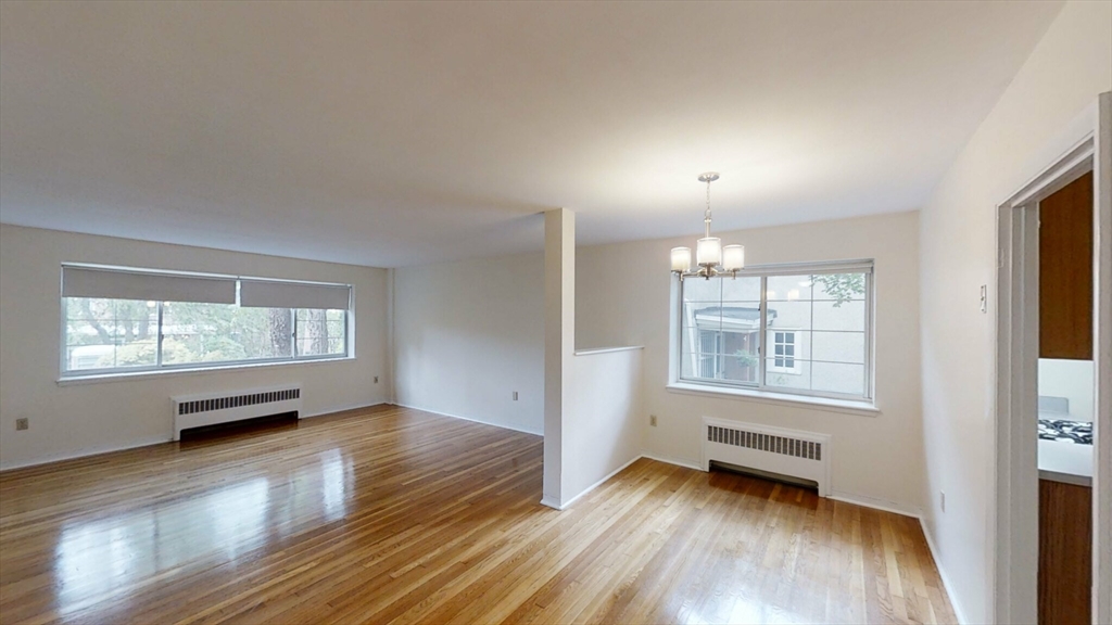 49 Green, Brookline, Massachusetts, 2 Bedrooms Bedrooms, 5 Rooms Rooms,1 BathroomBathrooms,Residential Lease,For Rent,Green,73549470