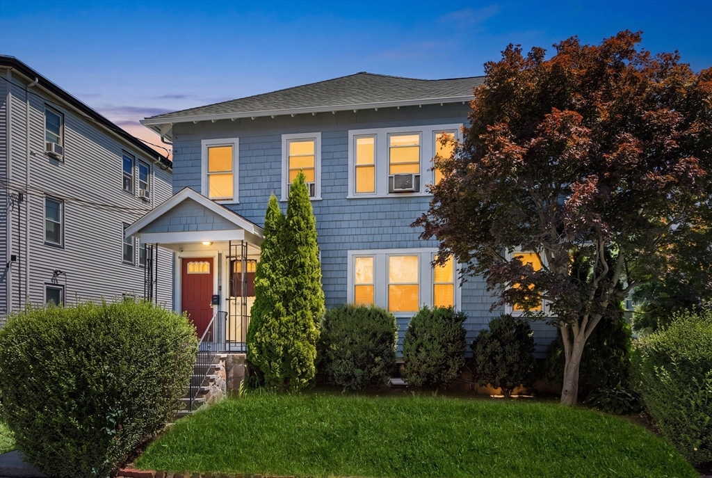 21-23 Averton St, Boston, Massachusetts, 4 Bedrooms Bedrooms, 12 Rooms Rooms,3 BathroomsBathrooms,Residential Income,For Sale,Averton St,73549596
