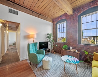 50 Rantoul St, Beverly, Massachusetts, 2 Bedrooms Bedrooms, 4 Rooms Rooms,2 BathroomsBathrooms,Residential,For Sale,Rantoul St,73549749
