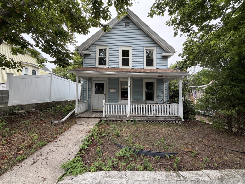 13 Church St, Boston, Massachusetts, 3 Bedrooms Bedrooms, 9 Rooms Rooms,1.5 BathroomsBathrooms,Residential,For Sale,Church St,73549557