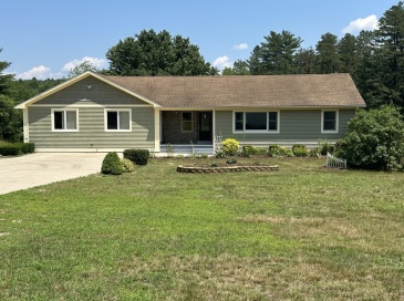 72 Stafford Road, Monson, Massachusetts, 6 Bedrooms Bedrooms, 10 Rooms Rooms,3 BathroomsBathrooms,Residential,For Sale,Stafford Road,73549568