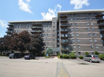 500 Washington St, Quincy, Massachusetts, 2 Bedrooms Bedrooms, 4 Rooms Rooms,2 BathroomsBathrooms,Residential,For Sale,Washington St,73549591