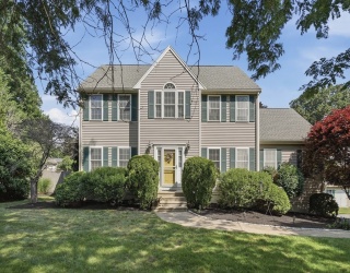 7 Zachary Lane, Franklin, Massachusetts, 4 Bedrooms Bedrooms, 10 Rooms Rooms,2.5 BathroomsBathrooms,Residential,For Sale,Zachary Lane,73549504